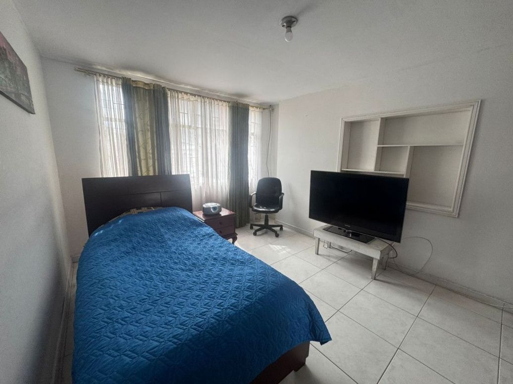Casa de 5 alcobas en venta en Ciudad Jardín Sur, Bogotá, 139 m² · foto 8 de 18