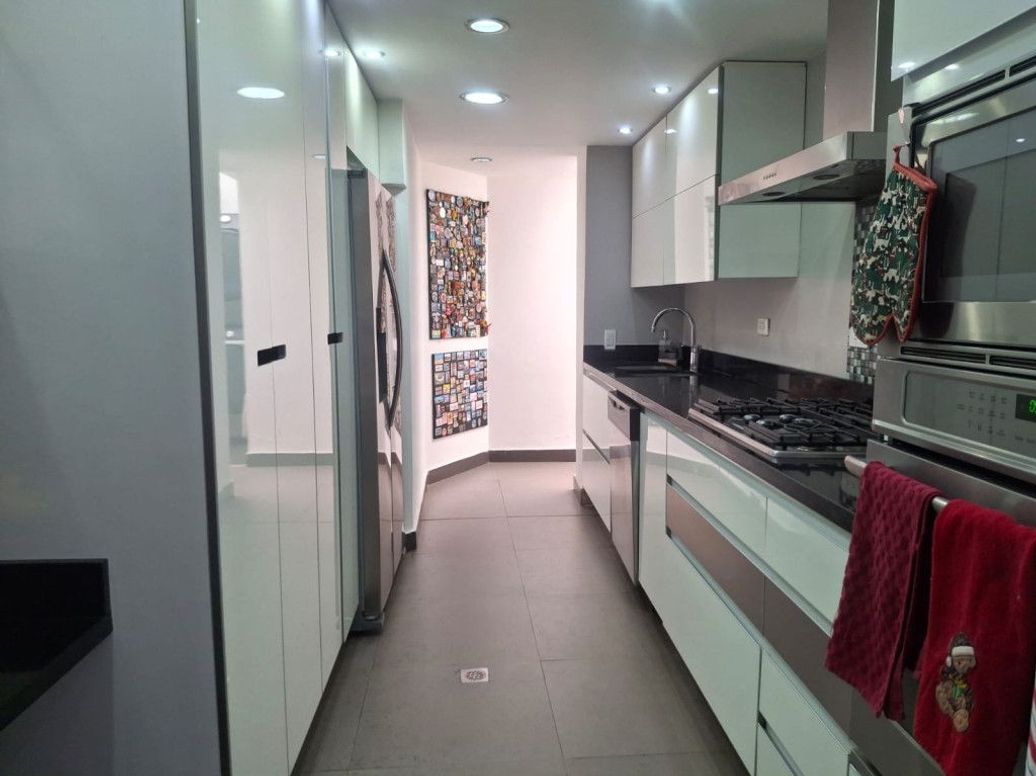 Casa de 7 alcobas en venta en Santa Ana Oriental, Bogotá, 434 m² · foto 11 de 20