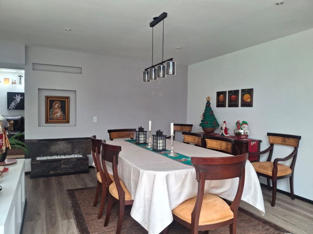 Casa de 7 alcobas en venta en Santa Ana Oriental, Bogotá, 434 m² · foto 5 de 20