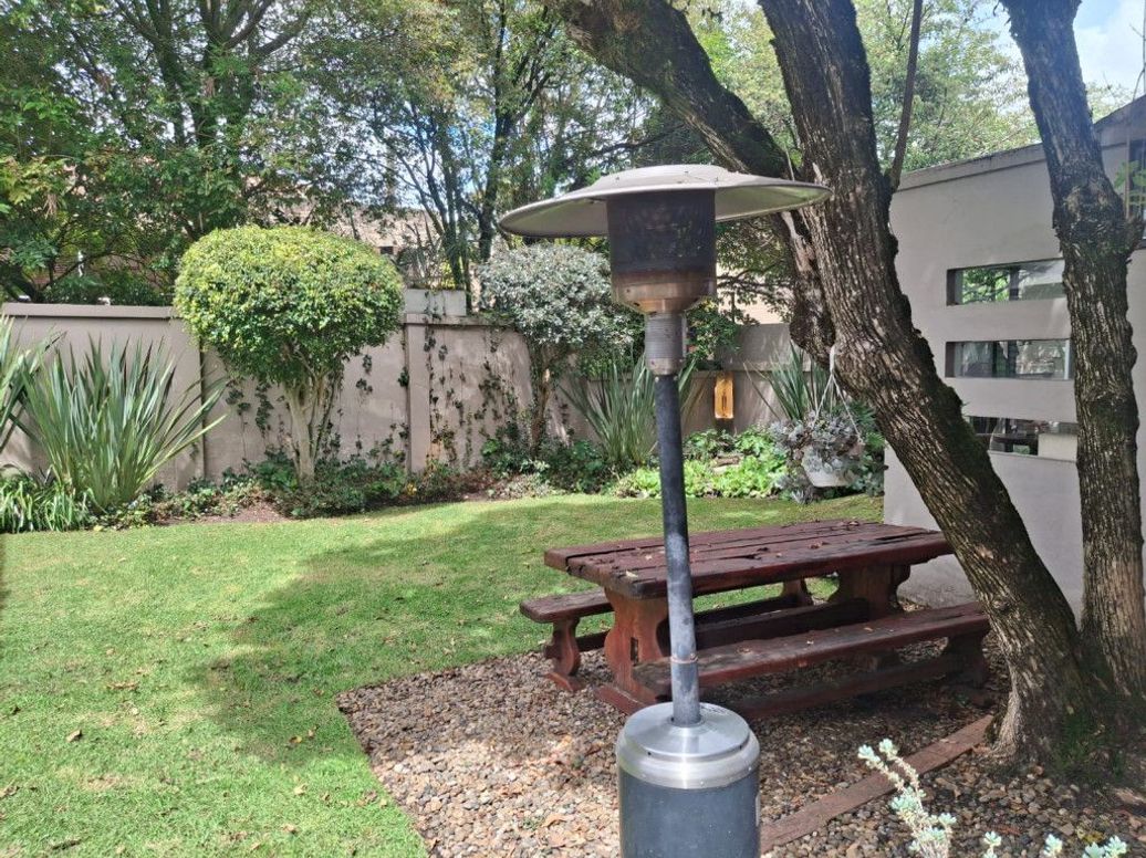 Casa de 7 alcobas en venta en Santa Ana Oriental, Bogotá, 434 m² · foto 16 de 20