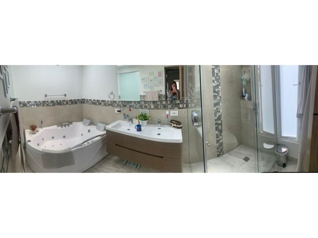 Casa de 4 alcobas en venta en Modelia, Bogotá, 275 m² · foto 8 de 10