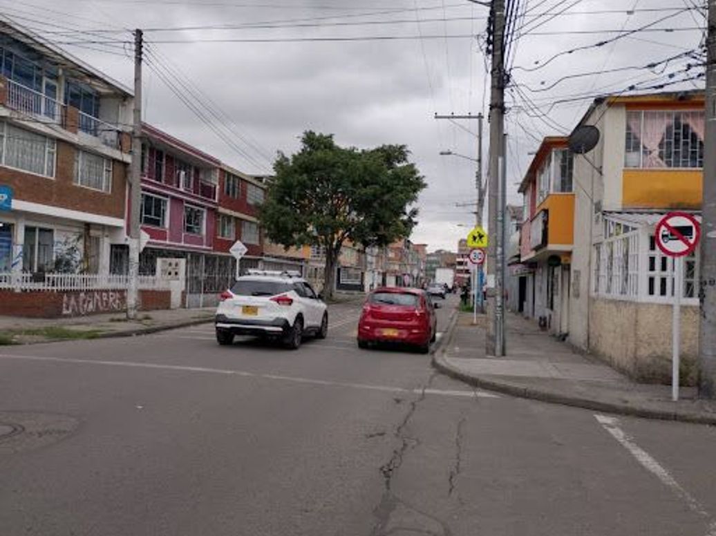 Casa de 9 alcobas en venta en San Francisco, Bogotá, 450 m² · foto 9 de 20