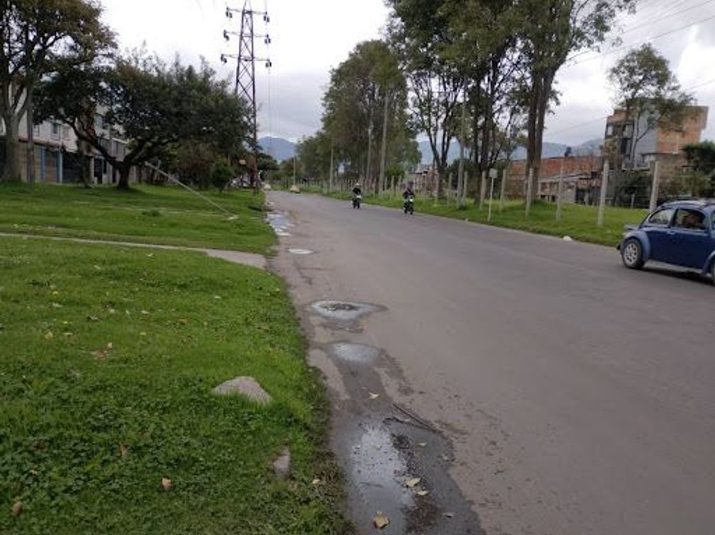 Casa de 9 alcobas en venta en San Francisco, Bogotá, 450 m² · foto 12 de 20