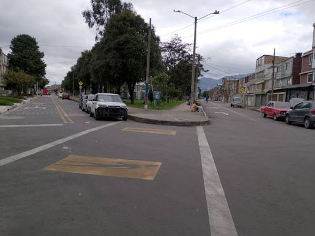 Casa de 9 alcobas en venta en San Francisco, Bogotá, 450 m² · foto 3 de 20