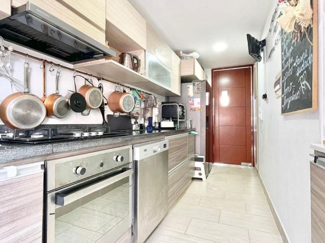 Apartamento de 2 alcobas en venta en Escuela De Infantería, Bogotá, 78 m² · foto 12 de 13