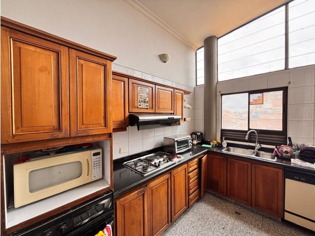 Apartamento de 4 alcobas en venta en Chicó Navarra, Bogotá, 362 m² · foto 5 de 17