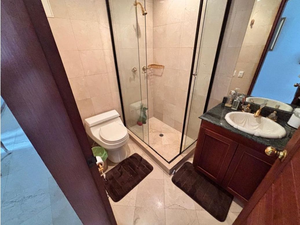 Apartamento de 4 alcobas en venta en Chicó Navarra, Bogotá, 362 m² · foto 17 de 17