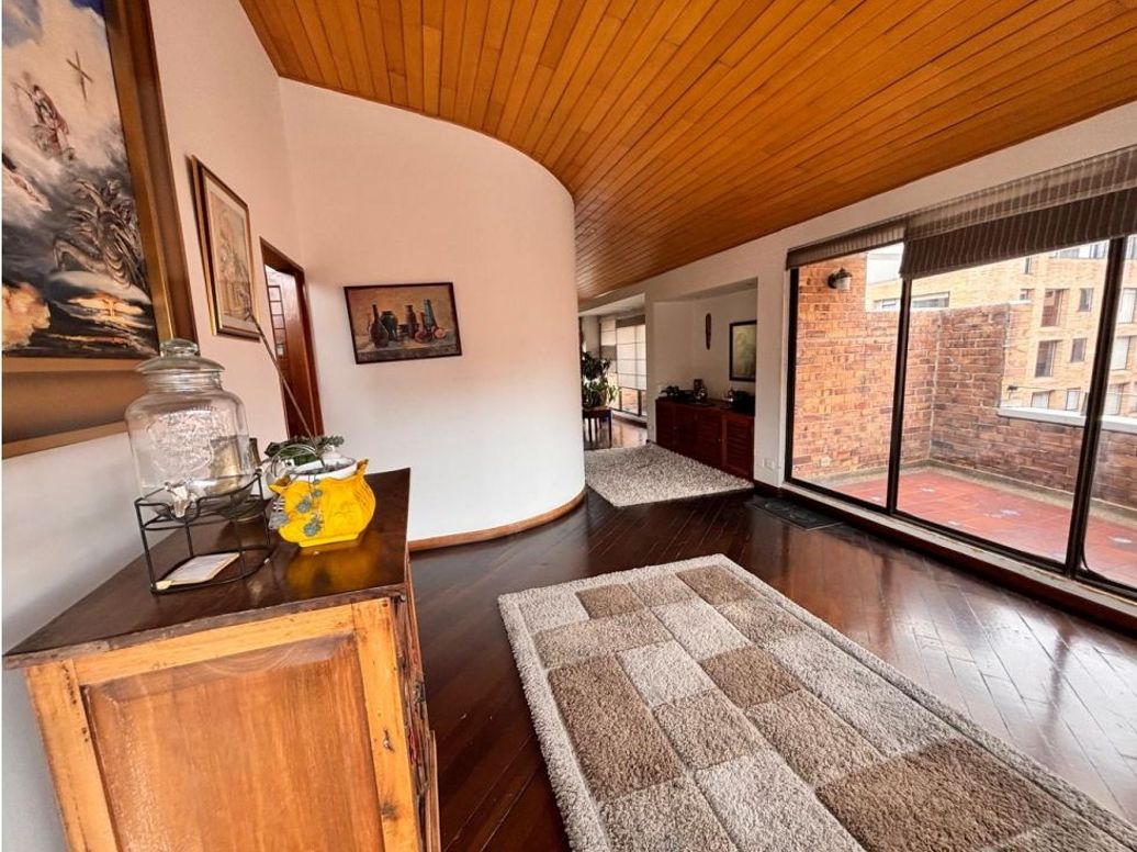 Apartamento de 4 alcobas en venta en Chicó Navarra, Bogotá, 362 m² · foto 12 de 17