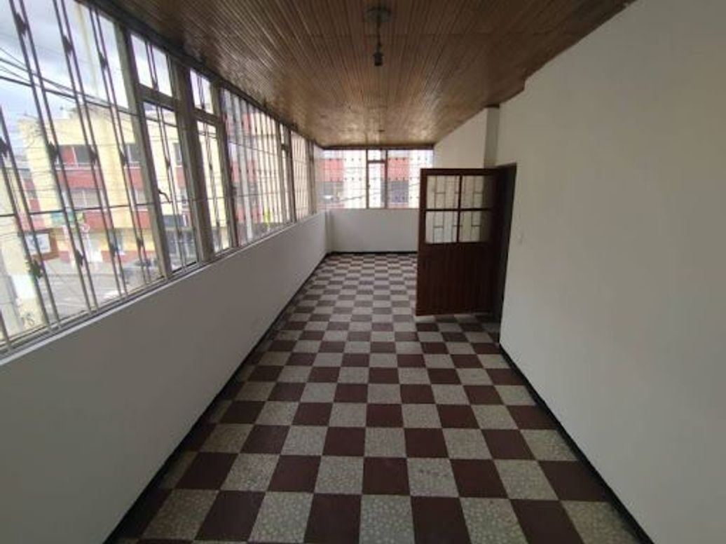 Casa de 5 alcobas en venta en Villas De Granada, Bogotá, 162 m² · foto 9 de 20