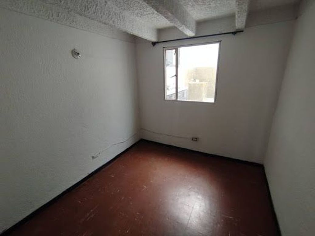 Casa de 5 alcobas en venta en Villas De Granada, Bogotá, 162 m² · foto 10 de 20