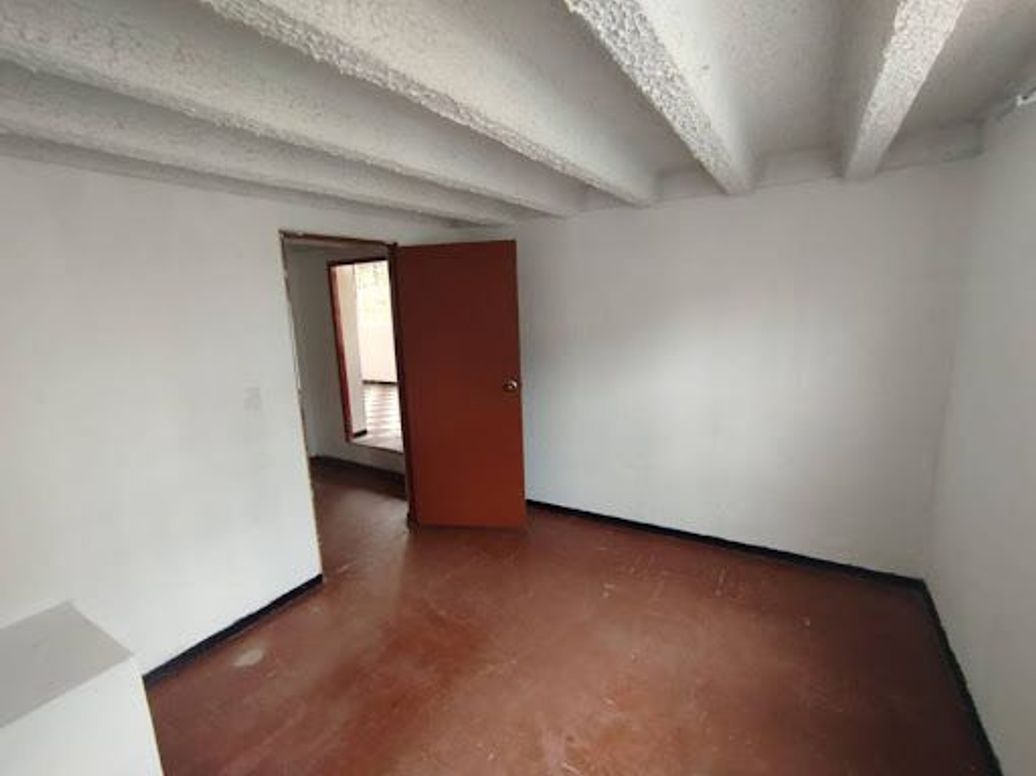 Casa de 5 alcobas en venta en Villas De Granada, Bogotá, 162 m² · foto 8 de 20