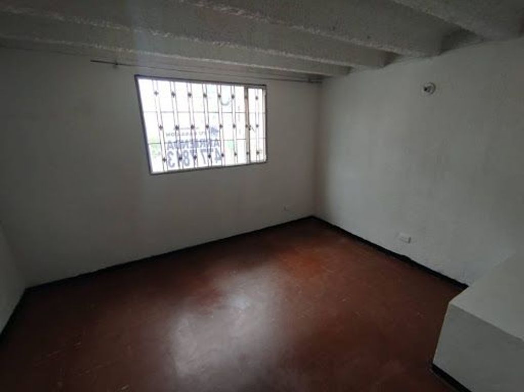 Casa de 5 alcobas en venta en Villas De Granada, Bogotá, 162 m² · foto 6 de 20