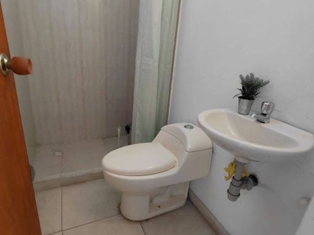 Casa de 4 alcobas en venta en Modelia, Bogotá, 206 m² · foto 11 de 19