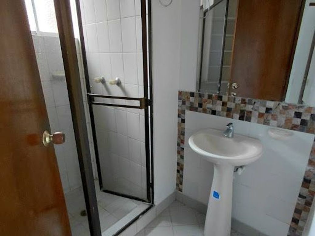 Casa de 4 alcobas en venta en Modelia, Bogotá, 206 m² · foto 16 de 19