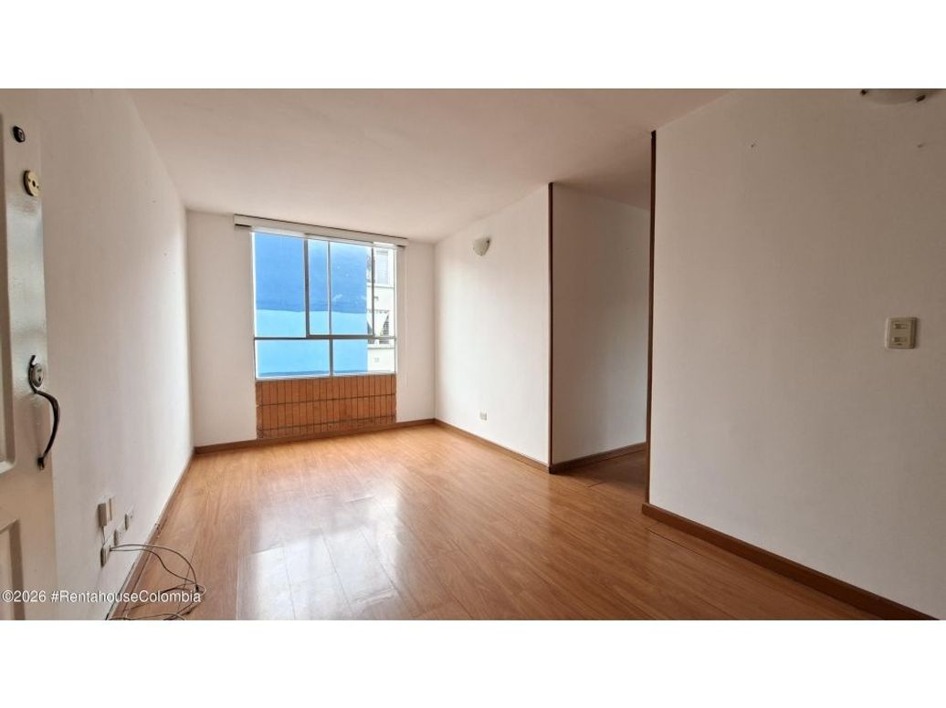 Apartamento de 3 alcobas en venta en Lijaca, Bogotá, 44 m² · foto 2 de 20