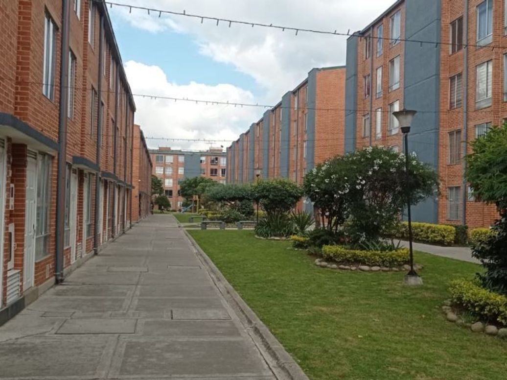 Apartamento de 2 alcobas en arriendo en Villa Alsacia, Bogotá, 37 m² · foto 2 de 14