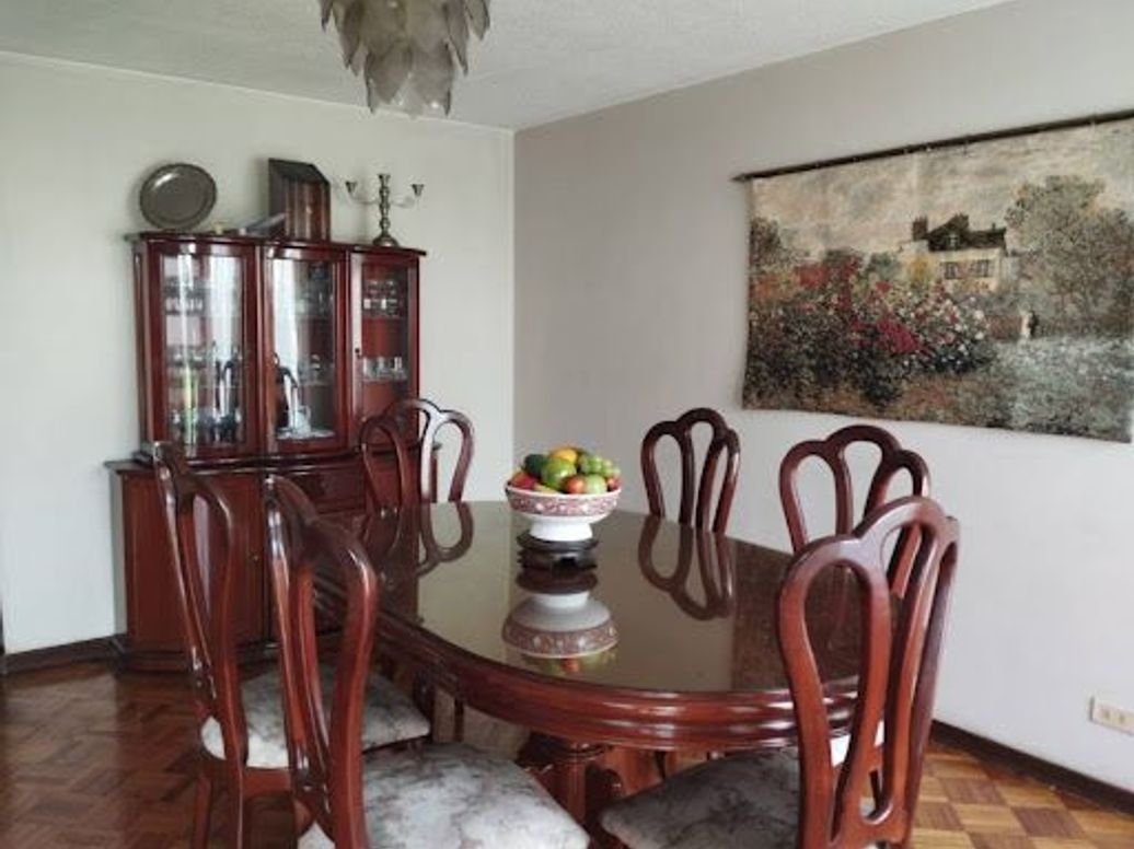 Casa de 5 alcobas en venta en Las Villas, Bogotá, 239 m² · foto 7 de 20