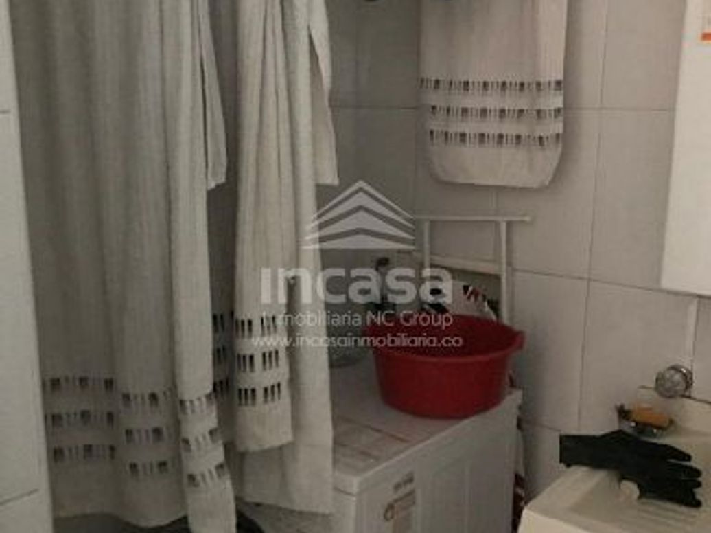 Apartaestudio en venta en Chicó Norte, Bogotá, 48 m² · foto 7 de 11