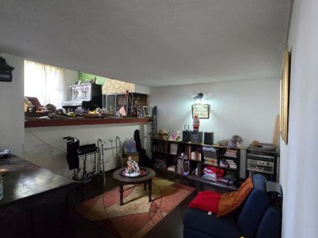 Casa de 4 alcobas en venta en Pontevedra, Bogotá, 238 m² · foto 9 de 20