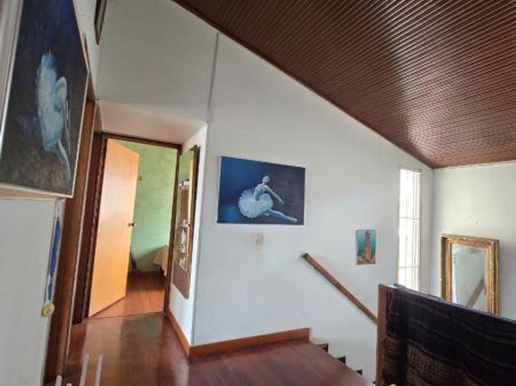 Casa de 4 alcobas en venta en Pontevedra, Bogotá, 238 m² · foto 3 de 20