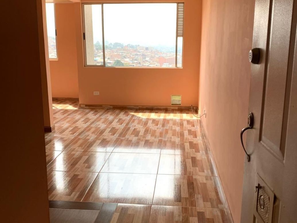 Apartamento de 2 alcobas en venta en Los Naranjos, Bogotá, 42 m² · foto 3 de 19