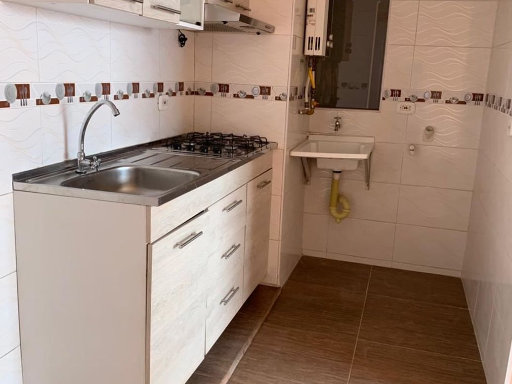 Apartamento de 2 alcobas en venta en Los Naranjos, Bogotá, 42 m² · foto 9 de 19