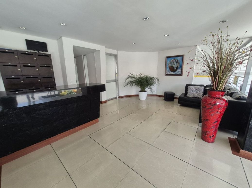 Apartamento de 2 alcobas en venta en Lisboa, Bogotá, 130 m² · foto 2 de 20