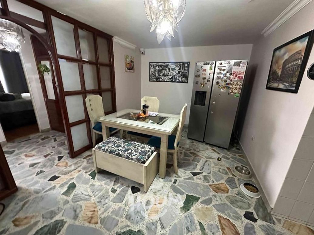 Casa de 7 alcobas en venta en Playas De Jaboque, Bogotá, 216 m² · foto 12 de 18