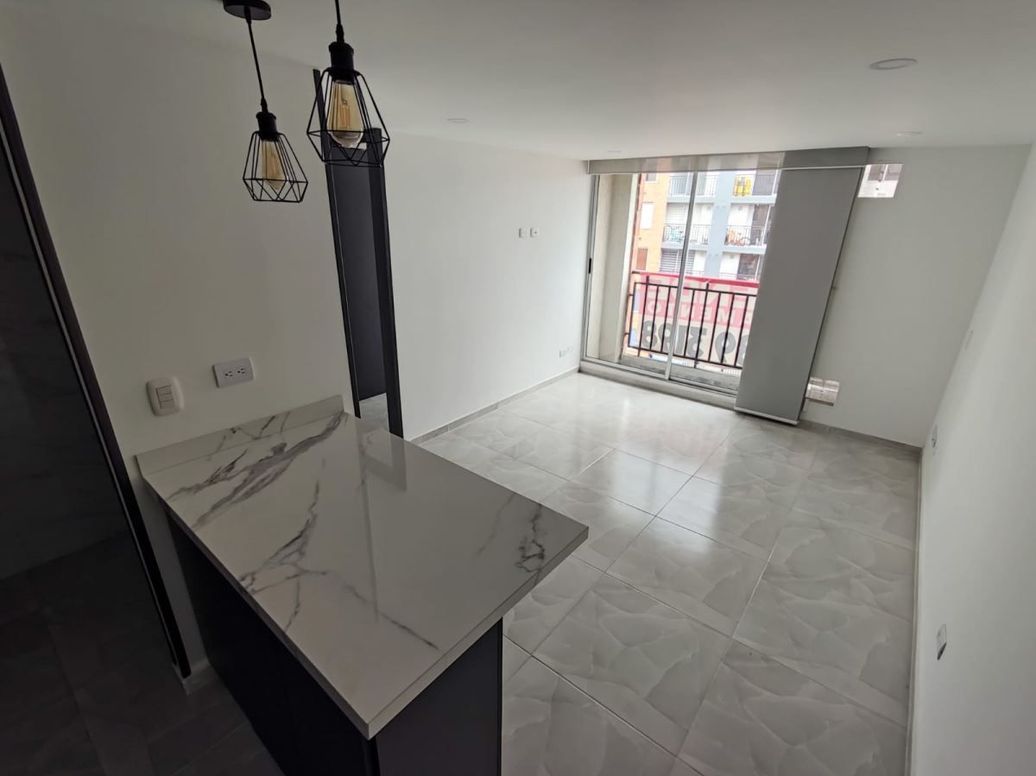 Apartamento de 2 alcobas en venta en Fontibón Centro, Bogotá, 38 m² · foto 5 de 14