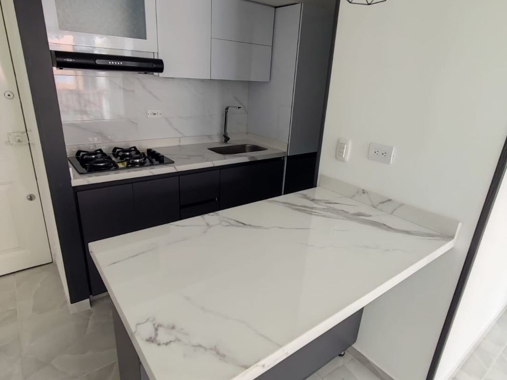 Apartamento de 2 alcobas en venta en Fontibón Centro, Bogotá, 38 m² · foto 4 de 14