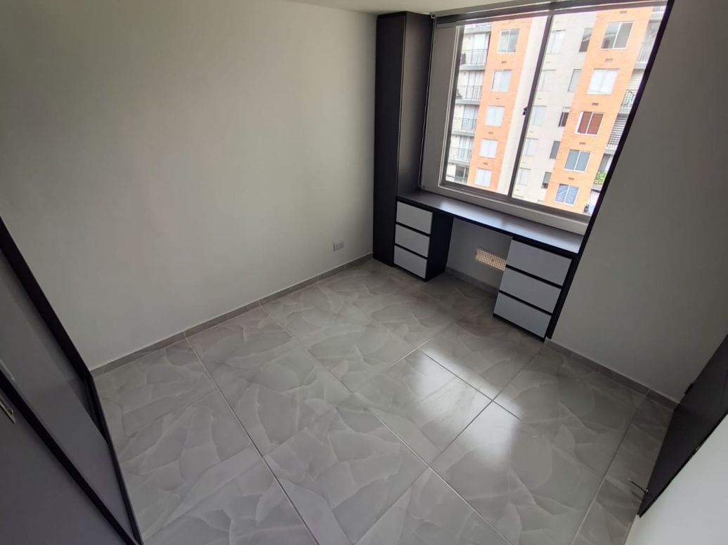 Apartamento de 2 alcobas en venta en Fontibón Centro, Bogotá, 38 m² · foto 10 de 14