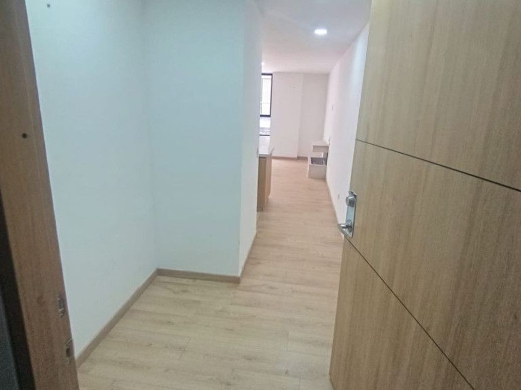 Apartamento de 2 alcobas en venta en Nuevo Contry, Bogotá, 74 m² · foto 3 de 11