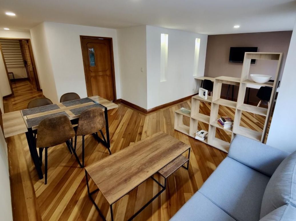 Apartamento de 2 alcobas en venta en Chicó Norte, Bogotá, 78 m² · foto 2 de 15