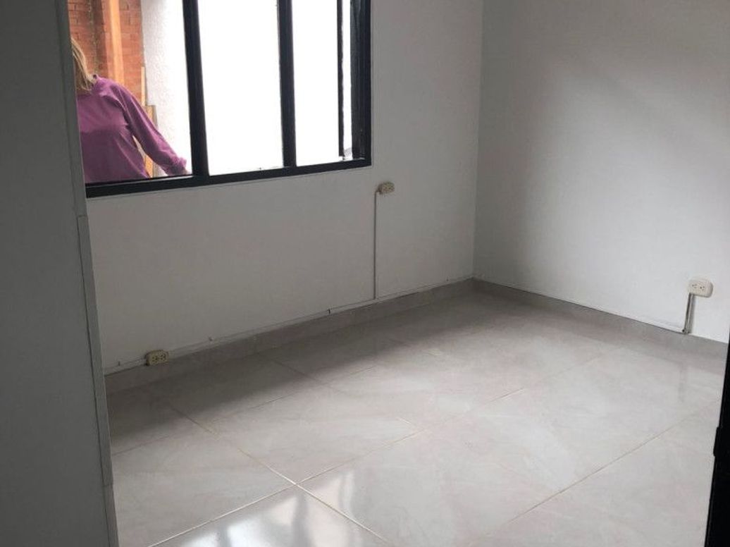 Apartamento de 5 alcobas en venta en San Antonio De Padua, Bogotá, 199 m² · foto 12 de 14