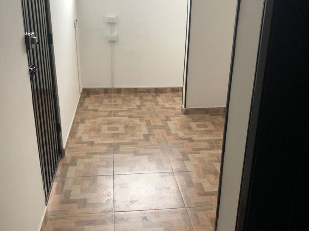 Apartamento de 5 alcobas en venta en San Antonio De Padua, Bogotá, 199 m² · foto 9 de 14