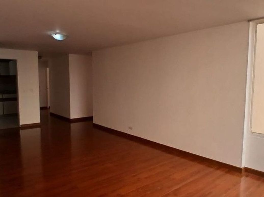 Apartamento de 4 alcobas en venta en Los Cedritos, Bogotá, 102 m² · foto 4 de 20