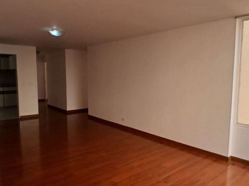 Apartamento de 4 alcobas en venta en Los Cedritos, Bogotá, 102 m² · foto 7 de 20