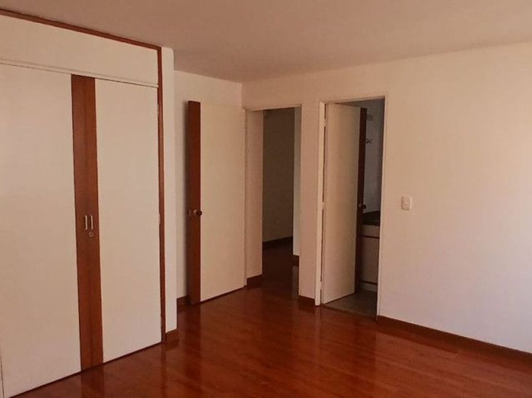 Apartamento de 4 alcobas en venta en Los Cedritos, Bogotá, 102 m² · foto 12 de 20