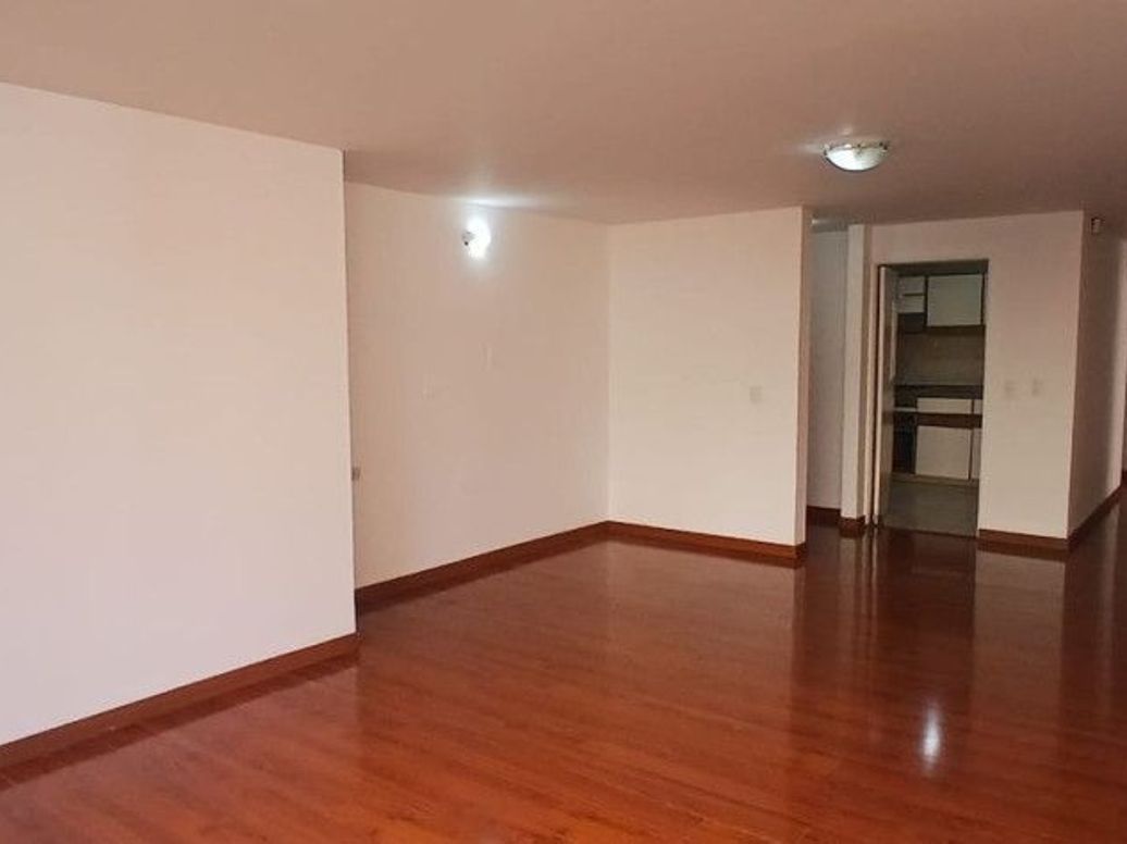 Apartamento de 4 alcobas en venta en Los Cedritos, Bogotá, 102 m² · foto 8 de 20