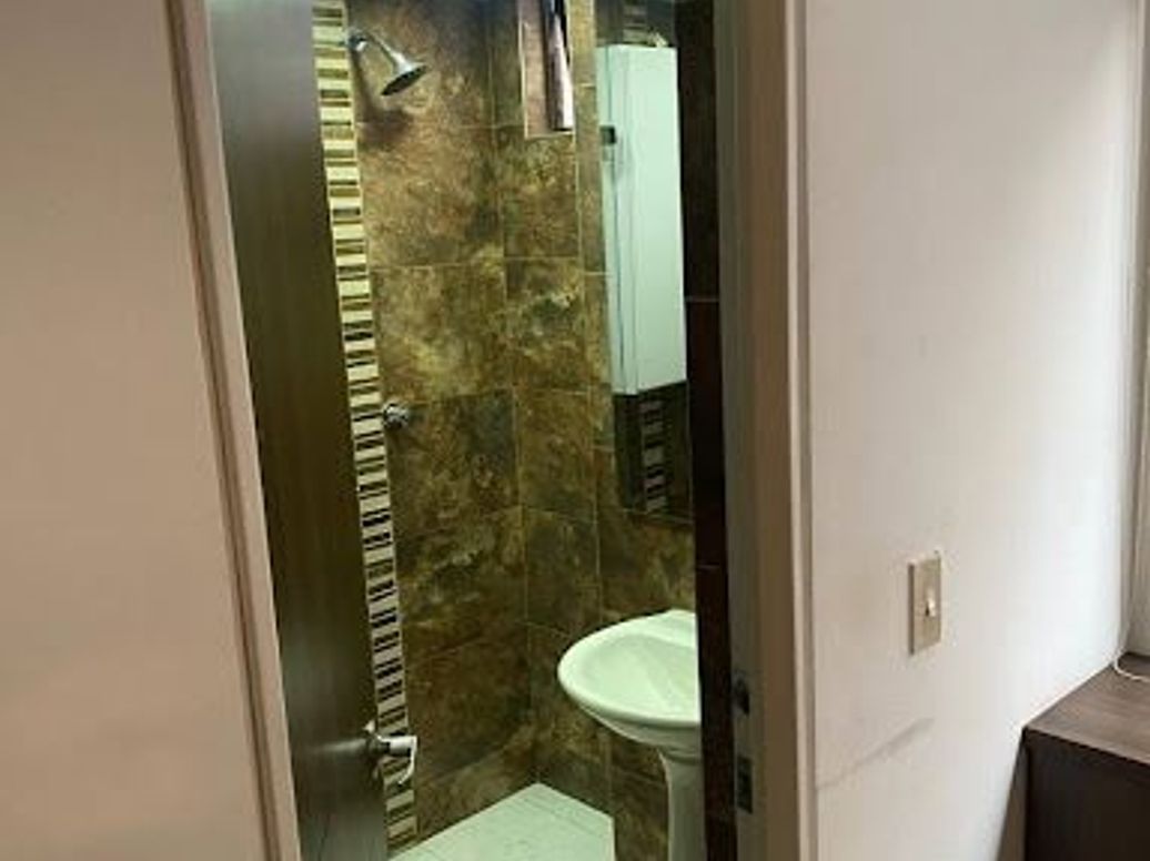 Apartaestudio en venta en Marly, Bogotá, 31 m² · foto 11 de 19