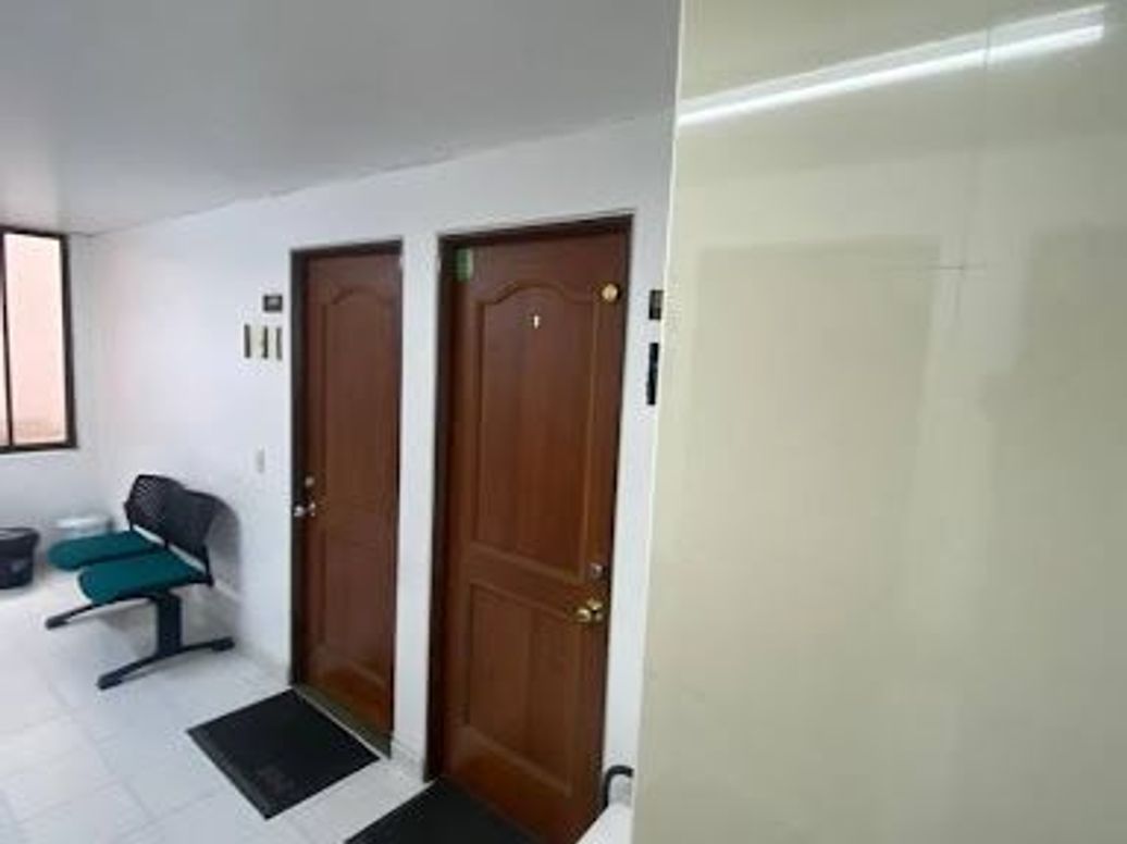 Apartaestudio en venta en Marly, Bogotá, 31 m² · foto 14 de 19