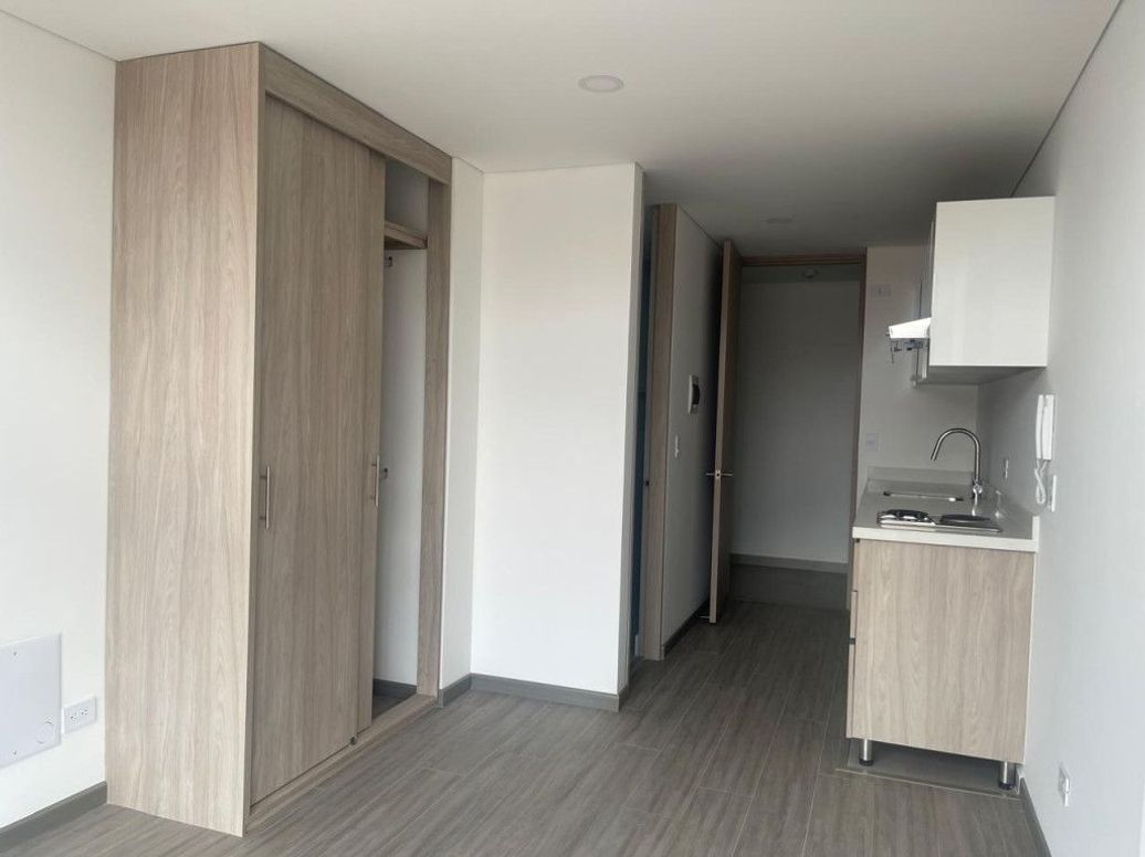 Apartaestudio en venta en Nuevo Contry, Bogotá, 24 m² · foto 2 de 20