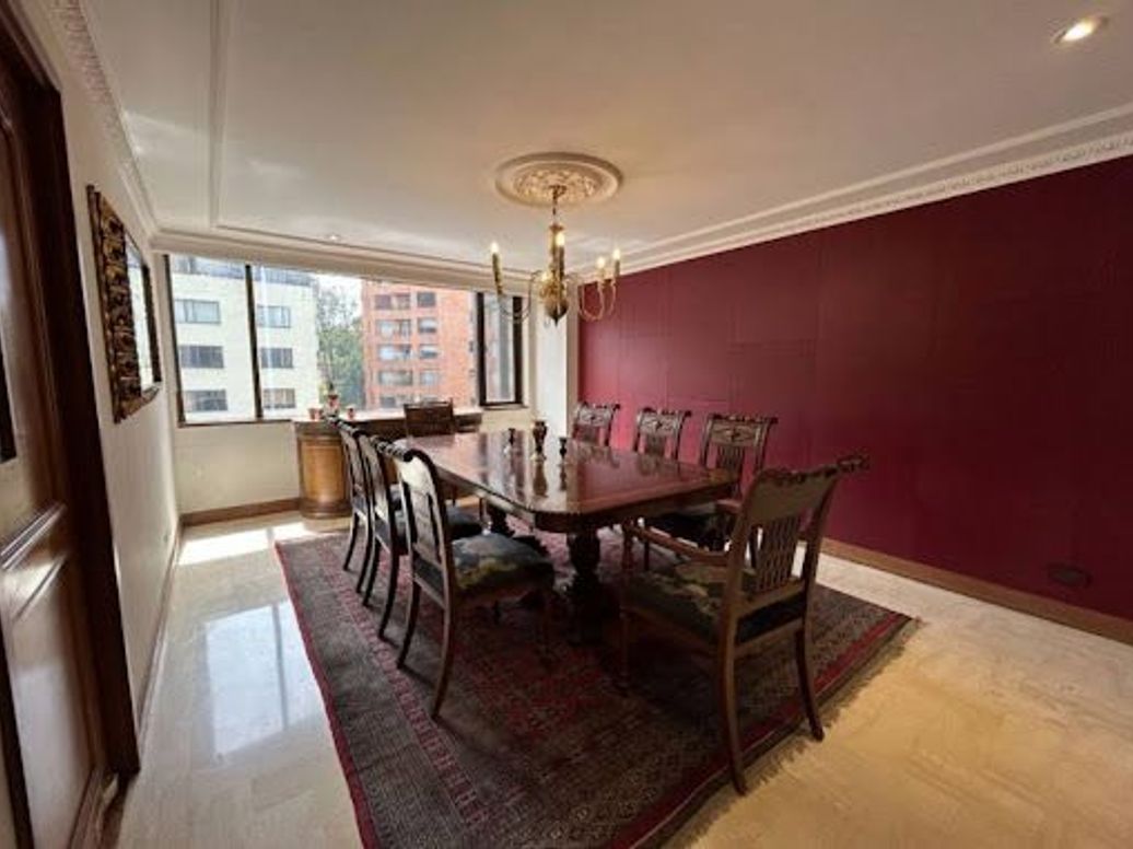 Apartamento de 3 alcobas en venta en El Nogal, Bogotá, 247 m² · foto 11 de 20