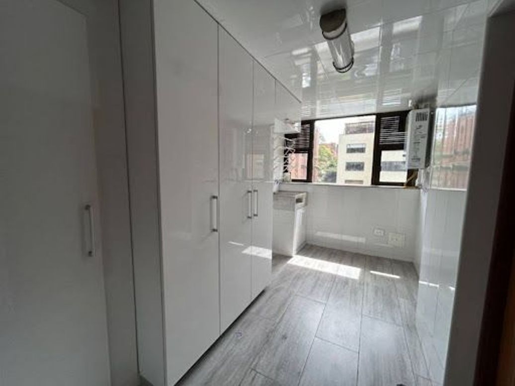 Apartamento de 3 alcobas en venta en El Nogal, Bogotá, 247 m² · foto 13 de 20