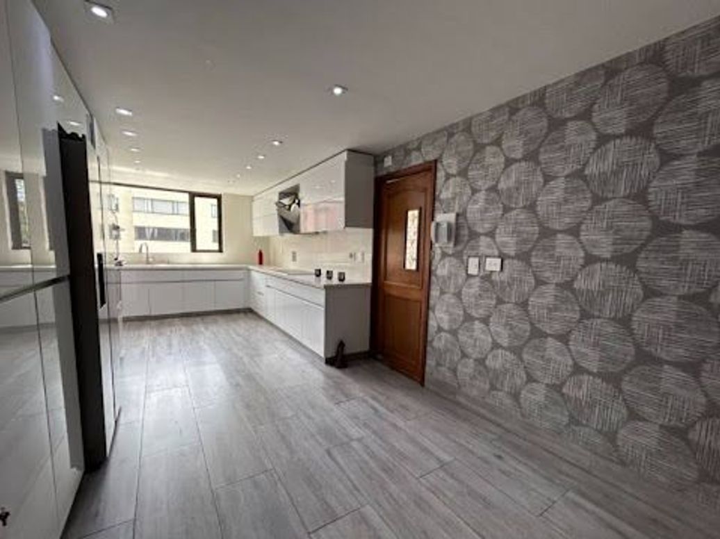 Apartamento de 3 alcobas en venta en El Nogal, Bogotá, 247 m² · foto 14 de 20