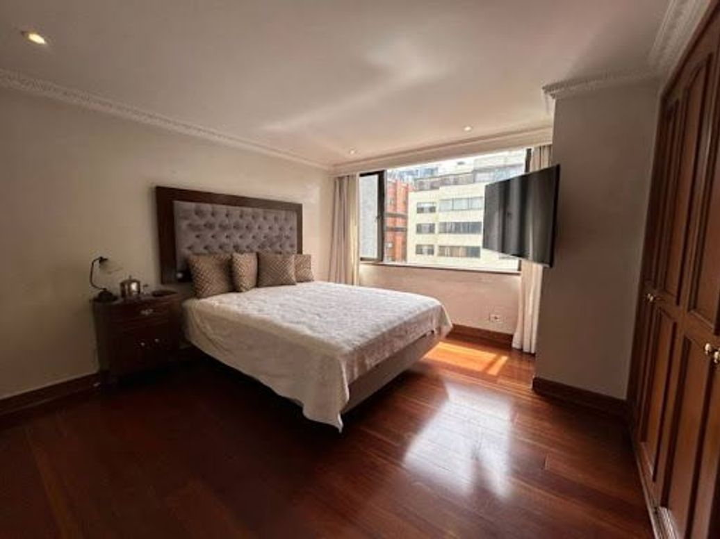 Apartamento de 3 alcobas en venta en El Nogal, Bogotá, 247 m² · foto 19 de 20