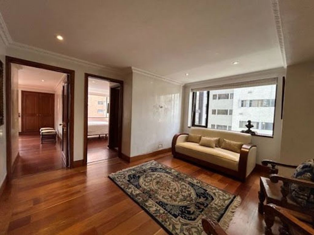Apartamento de 3 alcobas en venta en El Nogal, Bogotá, 247 m² · foto 8 de 20