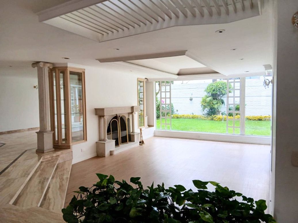 Casa de 4 alcobas en venta en Santa Ana Oriental, Bogotá, 381 m² · foto 6 de 19