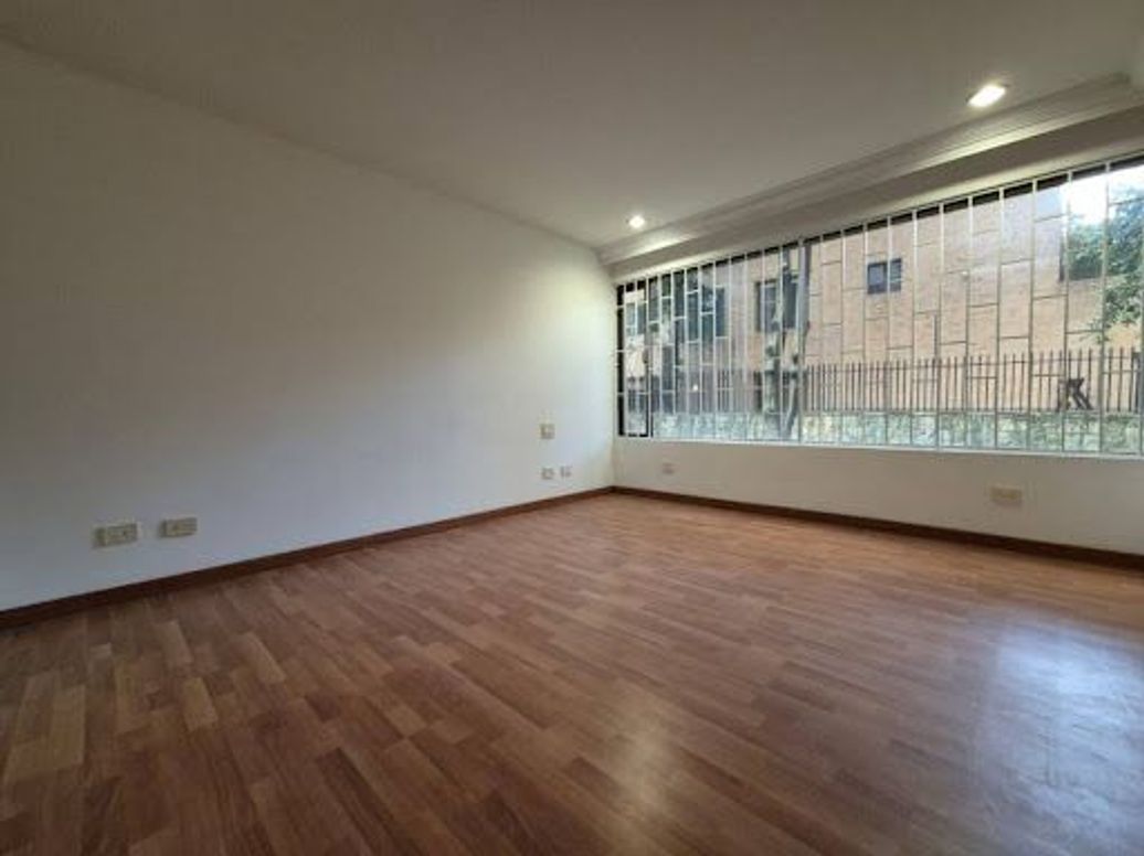 Apartamento de 3 alcobas en venta en Chicó Norte, Bogotá, 186 m² · foto 5 de 17