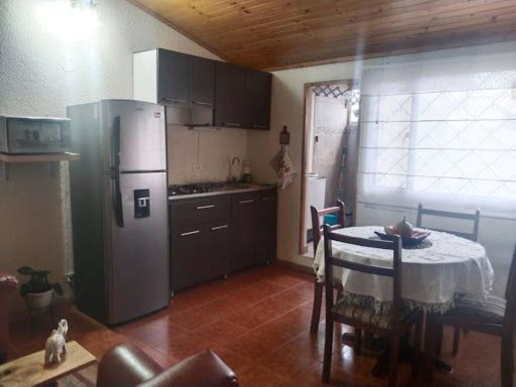 Casa de 3 alcobas en venta en Cedritos, Bogotá, 158 m² · foto 2 de 19